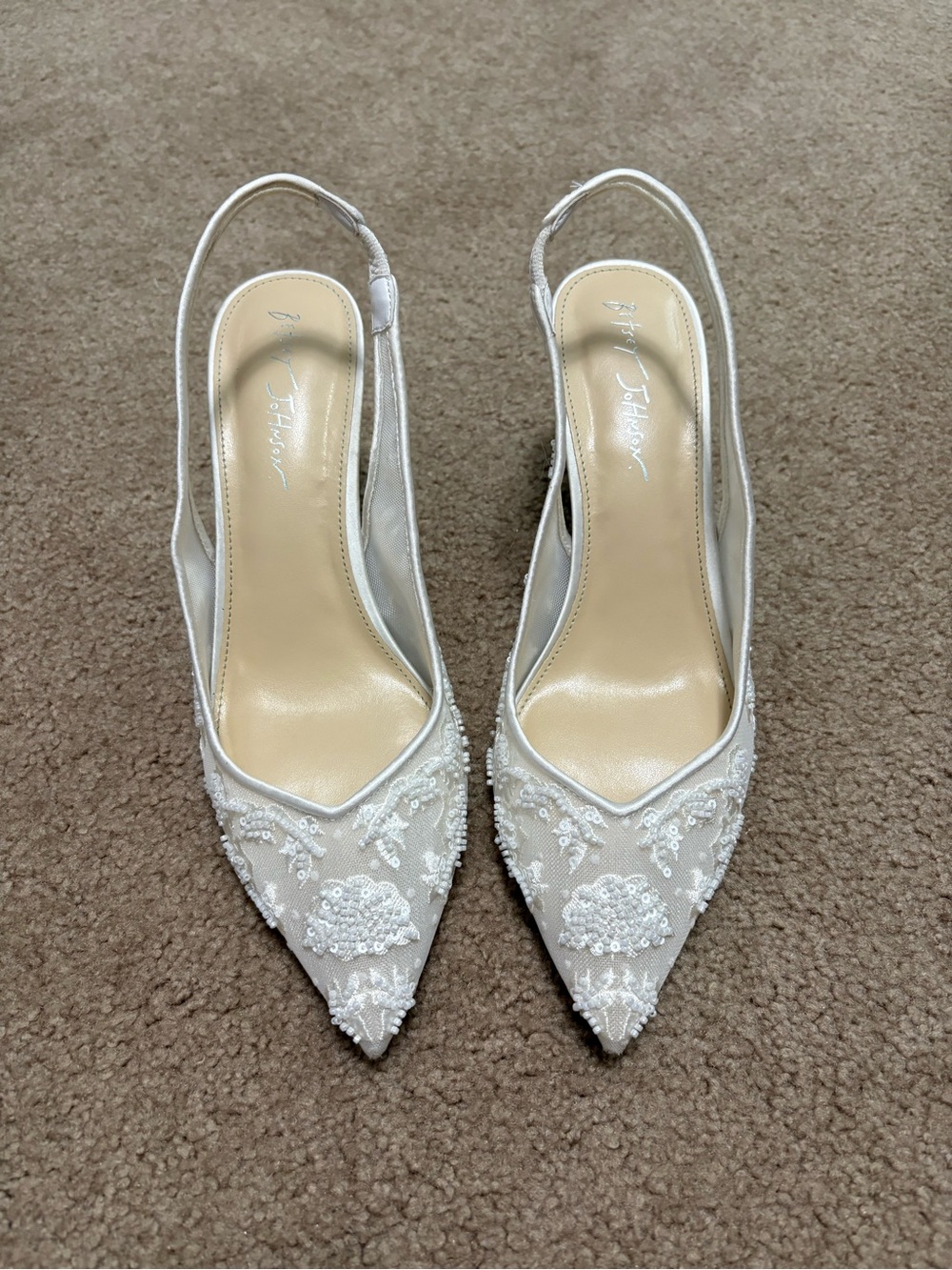 Betsey Johnson Cosmo Pump
